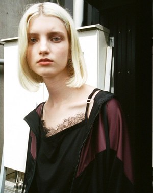 ミハラ ヤスヒロ(MIHARA YASUHIRO) 2019年リゾートウィメンズコレクション  - 写真25