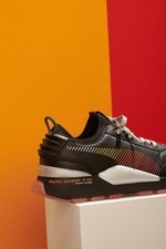 プーマ×ローランドのコラボスニーカー、リズムマシンTR-808に着想を得た80年代風デザイン｜写真2