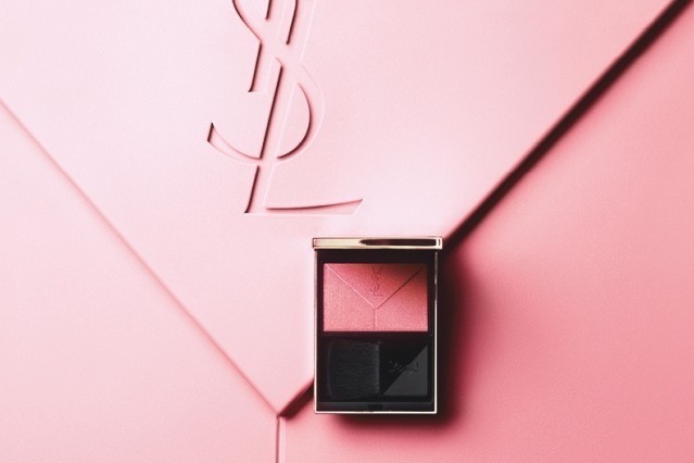 イヴ・サンローラン“ドライ＆ウェットOK”な新ブラッシュ、アンクル ド ポー新スティック・ファンデも