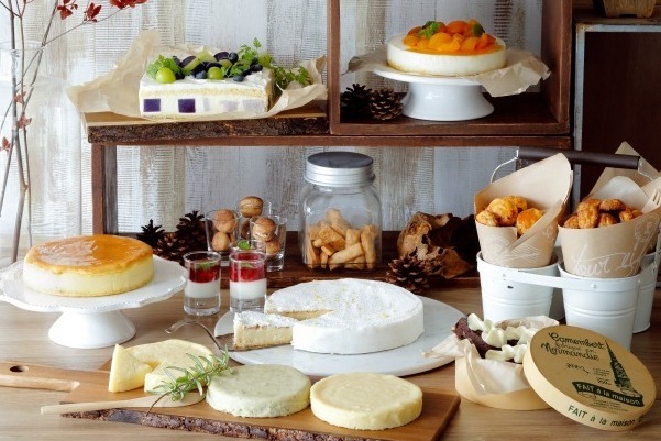 マドレーヌ｜京都タワーホテルでチーズ6種＆キャラメルのスイーツブッフェ、ハロウィンメニューも