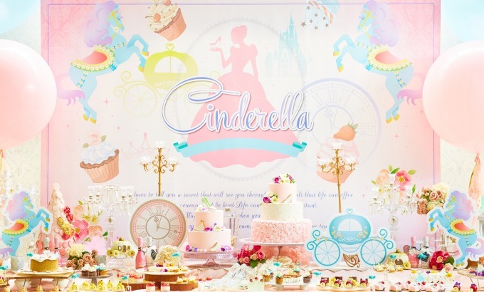 「プリンセス・シンデレラの舞踏会～ロマンチックデザートブッフェ～」青山で、カボチャの馬車のタルトなど｜写真1