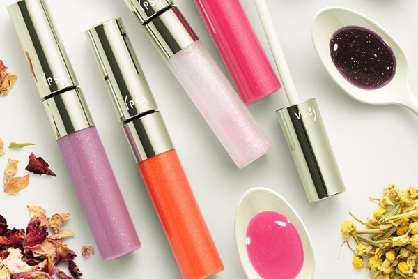 イプサ“フレーバーティー”カラーの限定「グロスルージュ　グレイズ」ティーリーフパールでふっくら唇に