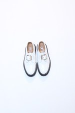 ソーイ、即完売となったバックルシューズ再販 - M.I.U.限定カラーのホワイトも｜写真6