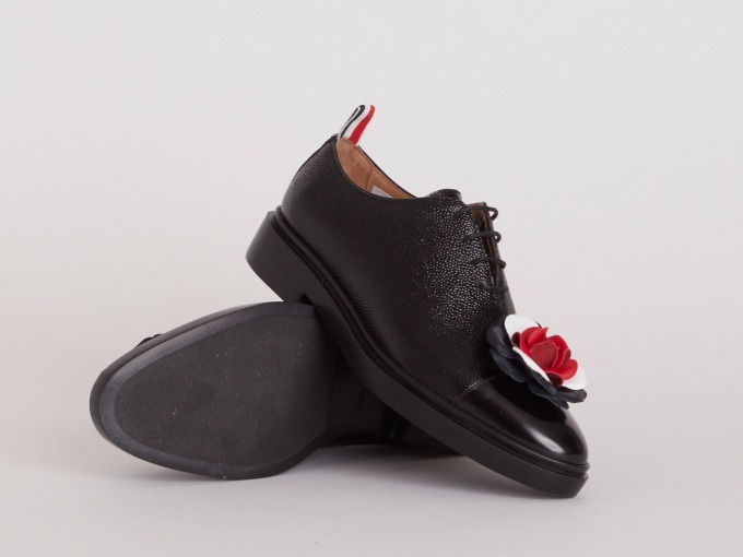 CAP WHOLECUT SHOE W/ RWB LEATHER ROSE & LEATHER SOLE IN PEBBLE LUCIDO + CALF LEATHER 113,000~{