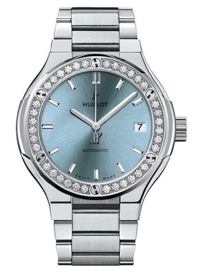 アルピナ(Alpina), ヴァシュロン・コンスタンタン(VACHERON CONSTANTIN), カール F. ブヘラ(CARL F. BUCHERER), カシオ(Casio), ジーショック(G-SHOCK), カルティエ(Cartier), シチズン(CITIZEN), ジャケ・ドロー(JAQUET DROZ), シャネル(CHANEL), ジラール ペルゴ(GIRARD-PERREGAUX), グランドセイコー(Grand Seiko), タグ・ホイヤー(TAG Heuer), パテック フィリップ(Patek Philippe), ピアジェ(Piaget), フェンディ(FENDI), ブライトリング(BREITLING), フランク ミュラー(FRANCK MULLER), ブランパン(BLANCPAIN), ブレゲ(Breguet), フレデリック・コンスタント(FREDERIQUE CONSTANT), ユリス ナルダン(ULYSSE NARDIN), ロンジン(LONGINES), クレドール(Credor) 2018東武ワールドウォッチフェア|写真5