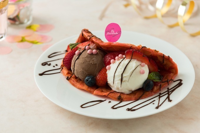プリマヴィスタ×マックス ブレナー「チョコレートアイスクリームワッフルサンド」限定発売 | 写真