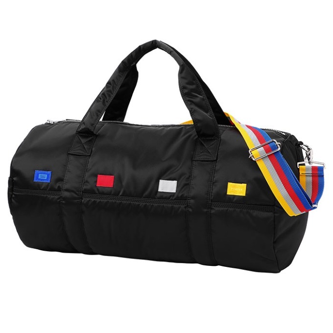 ピガール×ポーター、“マルチカラーストラップ＆タグ”付きコラボバッグ登場｜写真1