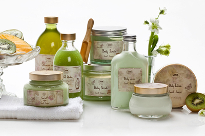 SABONから、毎年完売続出の「スウィートサマー」シリーズが今年も限定発売