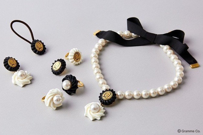 Q-pot. パール輝く“サクサクメレンゲ”＆“ケーキ サイン”アクセサリー発売