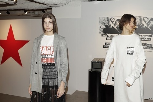 スナイデル×レイジ・アゲインスト・ザ・マシーン、バンドのロゴを配したTシャツやワンピース