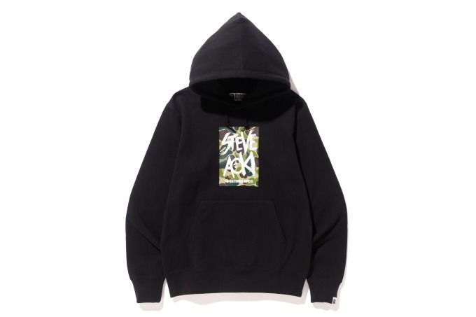 ベイプ×スティーヴ・アオキ、カモ柄にロゴを重ねたTシャツ