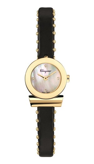 サルヴァトーレ フェラガモの腕時計「ガンチーニ ブレスレット」ダイヤ 