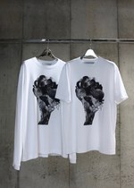 ジョン ローレンス サリバン直営店限定グラフィックTシャツ、パリのデザインデュオとコラボ｜写真1