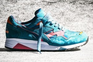 ディアドラの新スニーカー、スキーウェアから着想を得たサイケデリックなブルー