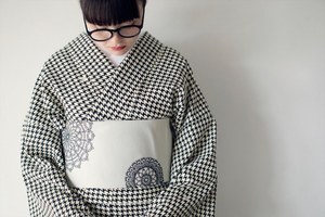キモノ バイ ナデシコ 秋冬の新作きもの - レトロなドット柄や千鳥柄 