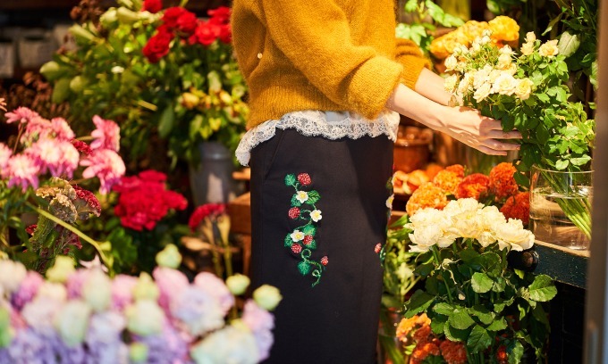 ミュベール“花への愛”を表現した新作アイテム - 野いちごやミモザを刺繍したワンピースなど｜写真19