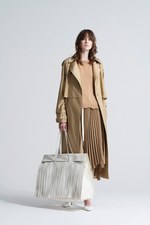 エズミ 2019年春夏コレクション - "分解と再構築"が導く、奥行きある世界｜写真2