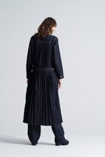 エズミ 2019年春夏コレクション - "分解と再構築"が導く、奥行きある世界｜写真15