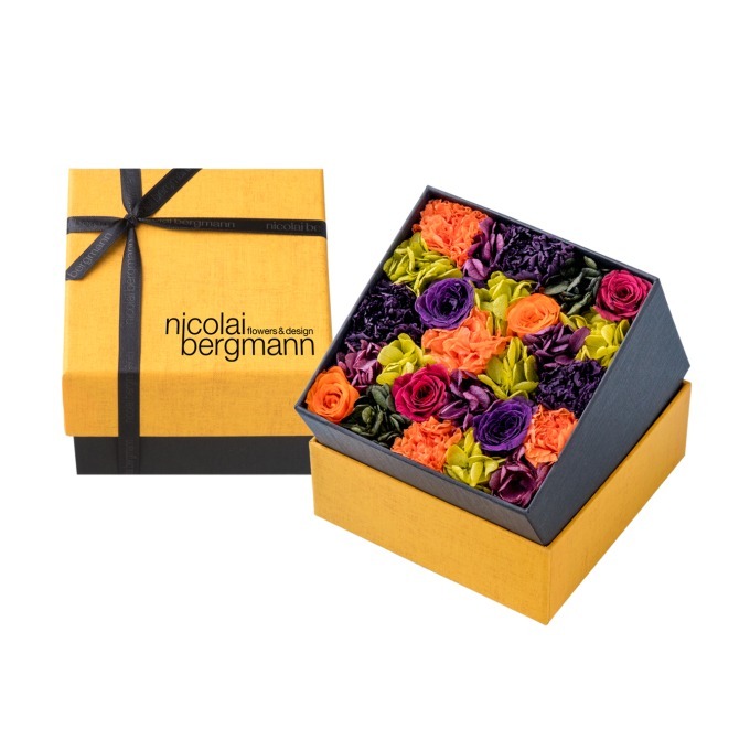 ニコライ バーグマンの秋限定フラワーギフト、オレンジやパープルの花々を集めたボックスなど｜写真2