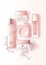 ジバンシイ“若い肌”向けスキンケア、二層式ローション＆ピンク