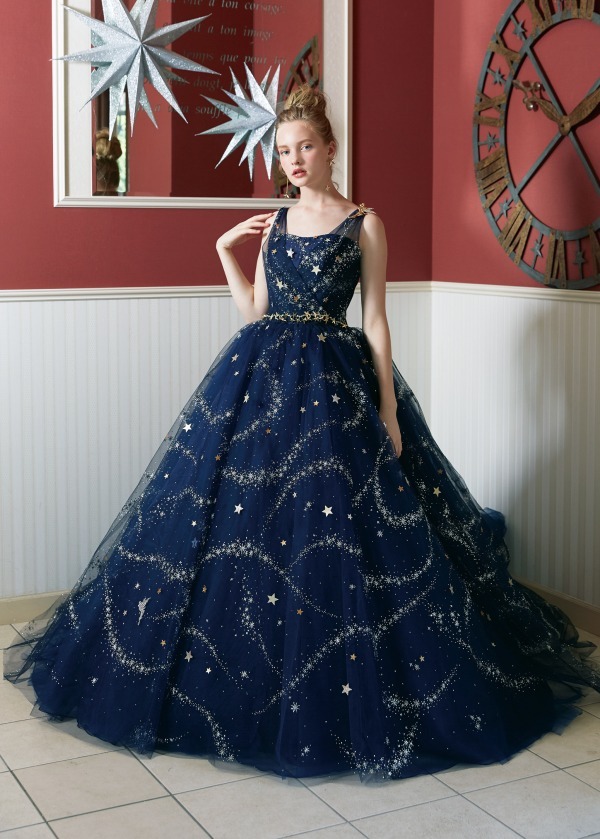 ディズニープリンセスの新作ウエディングドレス、"ティンカー・ベル"が着想のフェアリーなデザイン｜写真40