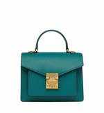 MCM関西初の店舗が大阪・阪急うめだ本店にオープン、パトリシアシリーズの新色バッグを先行販売｜写真1