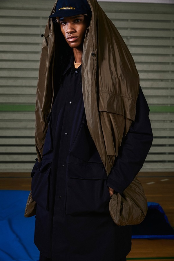 A.A.Spectrum // BONDAGE PADDED JACKET – SHELTER