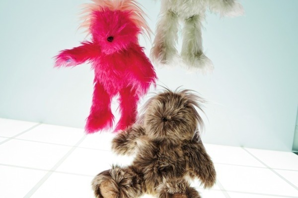 アカネ ウツノミヤのシュタイフぬいぐるみ＆ミュベールのかごバッグ、大阪・うめだ阪急限定登場