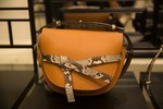 ロエベ(LOEWE) ゲート｜写真2
