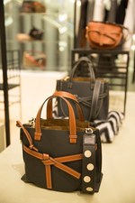 ロエベ(LOEWE) ゲート｜写真8