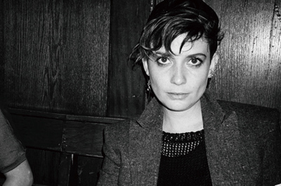 ジョンローレンスサリバン×フォトグラファー アイオの写真集 - サリバンズとのコラボTシャツ登場