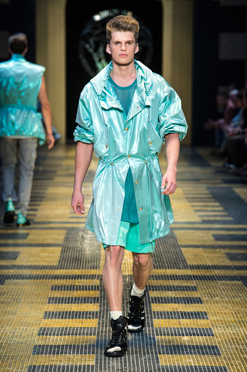 ヴェルサーチェ 2013年春夏<span>コレクション</span> - 写真19