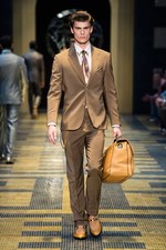 ヴェルサーチ 2013年春夏メンズコレクション - ボクサーがテーマの現代版グラディエータースタイル｜写真10