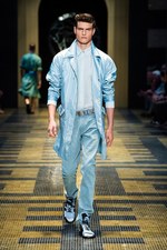 ヴェルサーチ 2013年春夏メンズコレクション - ボクサーがテーマの現代版グラディエータースタイル｜写真17