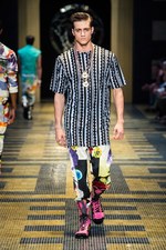ヴェルサーチ 2013年春夏メンズコレクション - ボクサーがテーマの現代版グラディエータースタイル｜写真22