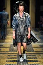 ヴェルサーチ 2013年春夏メンズコレクション - ボクサーがテーマの現代版グラディエータースタイル｜写真46