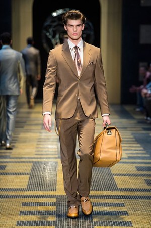 ヴェルサーチ 2013年春夏メンズコレクション - ボクサーがテーマの現代版グラディエータースタイル｜写真10