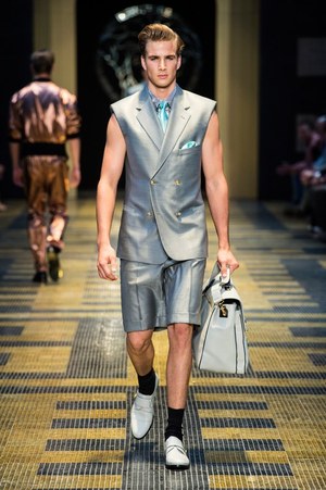 ヴェルサーチ 2013年春夏メンズコレクション - ボクサーがテーマの現代版グラディエータースタイル｜写真12