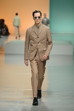 ジー ゼニア 2013年春夏コレクション - カラーやシルエットで遊びを楽しむスタイルを提案｜写真11