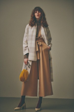 ラグナムーン18年秋冬コート チェック柄ミックストレンチ ツィードガウンコートなど ファッションプレス ラグナムーン18年秋冬コート チェック柄ミックストレンチ ツィードガウンコートなど ファッションプレス