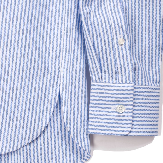 メゾン キツネ × ブルーブルー「インディゴ」を基調としたシャツやスウェットを発売｜写真17