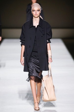 トム フォード(TOM FORD) 2019年春夏ウィメンズコレクション  - 写真16