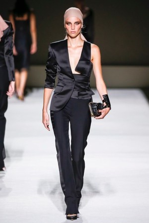 トム フォード(TOM FORD) 2019年春夏ウィメンズコレクション  - 写真28