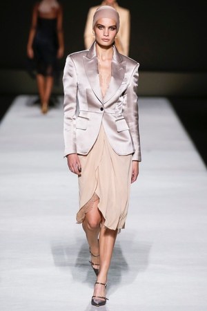 トム フォード(TOM FORD) 2019年春夏ウィメンズコレクション  - 写真36
