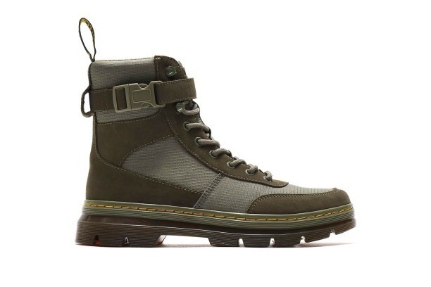 アトモス × ドクターマーチン初の限定シューズ、スニーカーライクなナイロンブーツ