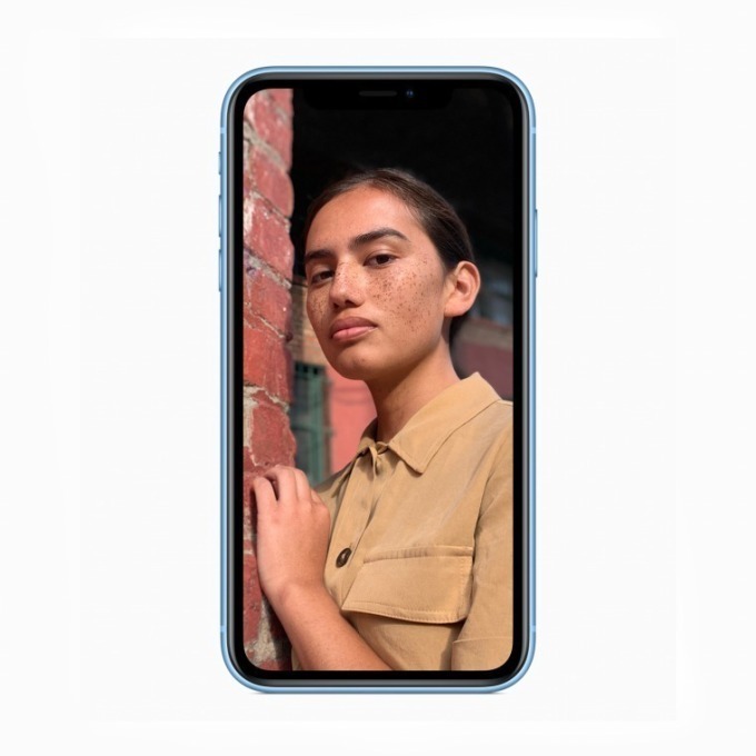 アップルの新型iPhone「iPhone XR」黒、赤、青など全6色展開｜写真12