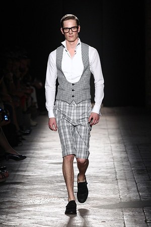 ダックス Daks 13年春夏コレクション カジュアルで遊び心のあるブリティッシュスタイル ファッションプレス ダックス Daks 13年春夏コレクション カジュアルで遊び心のあるブリティッシュスタイル ファッションプレス