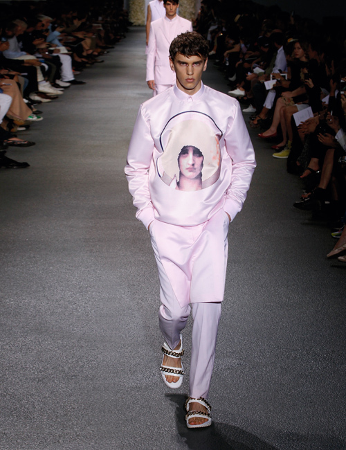 ジバンシィ バイ リカルド ティッシ (Givenchy by Riccardo