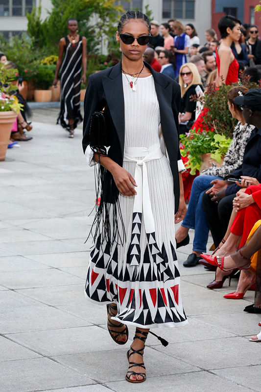 オスカー デ ラ レンタ(Oscar de la Renta) 2019年春夏ウィメンズコレクション  - 写真26