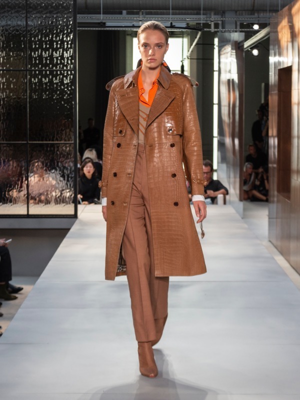 バーバリー(BURBERRY) 2019年春夏ウィメンズコレクション  - 写真31